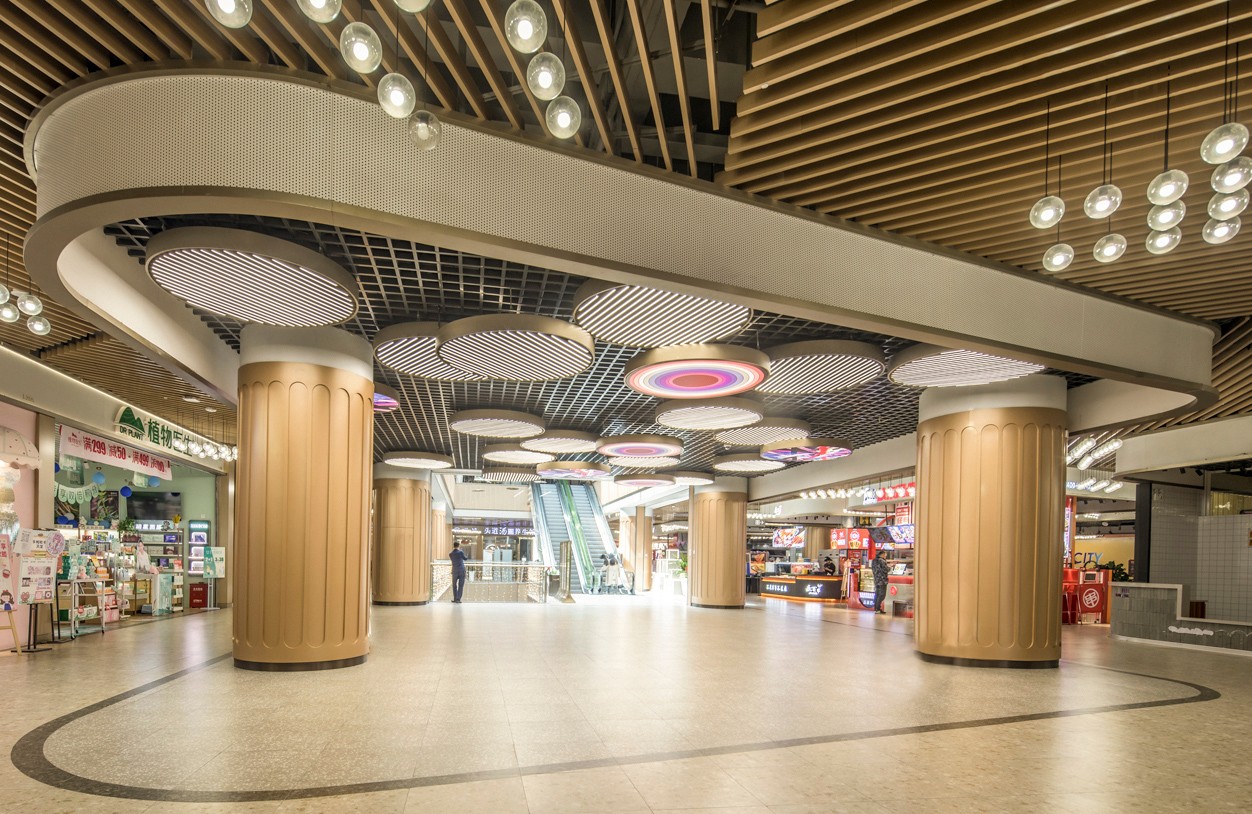 J9九游国际配景音乐系统工程产品服务于上海漫乐城